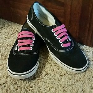 Black Vans Sneakers with pink laces